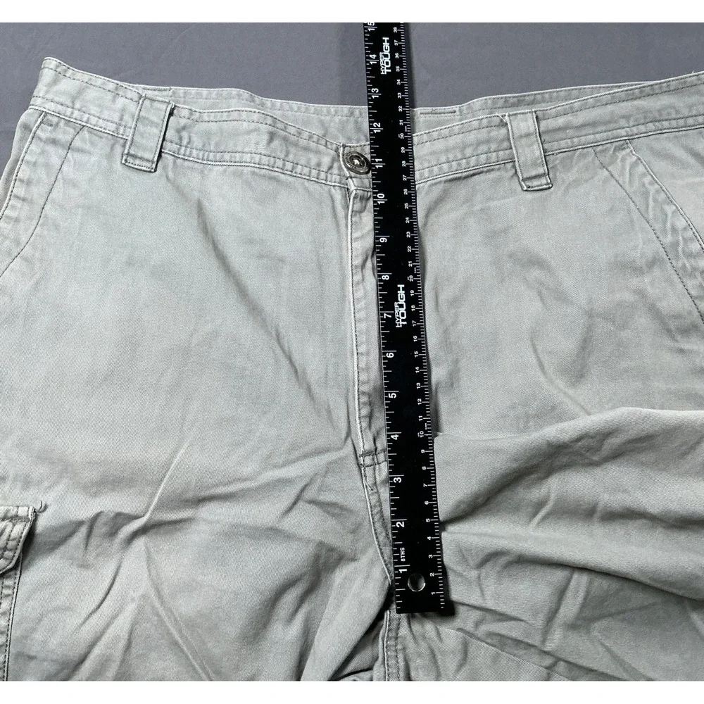 Columbia Mens Cargo Shorts 38 Sage Green Omni-Shade Cotton Canvas Hiking Utility